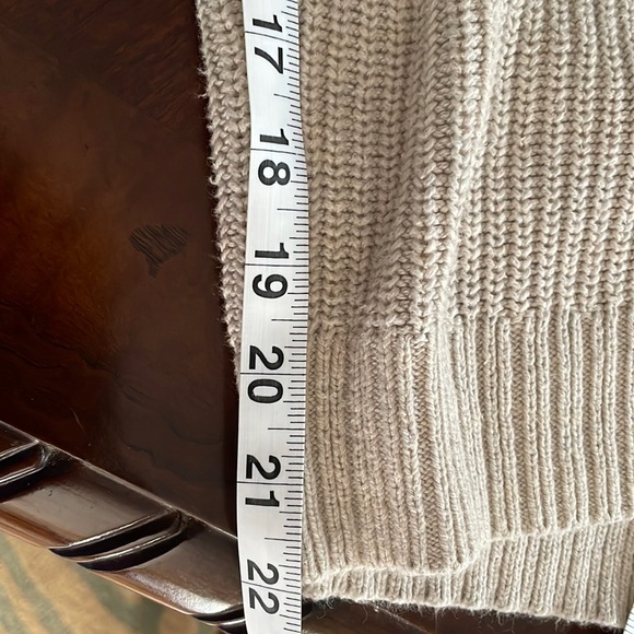 Hollister Oversized Sweatshirt - Picture 5 of 6